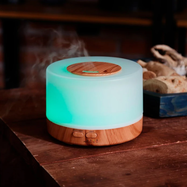 Humidificador Ultrasónico Difusor de Aroma con Tanque de 500ml, Luz LED Configurable y Control Remoto