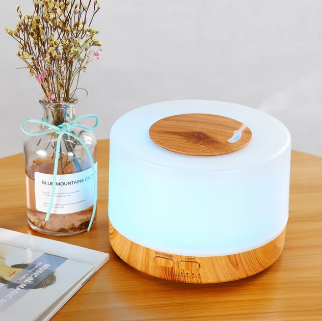 Humidificador Ultrasónico Difusor de Aroma con Tanque de 500ml, Luz LED Configurable y Control Remoto