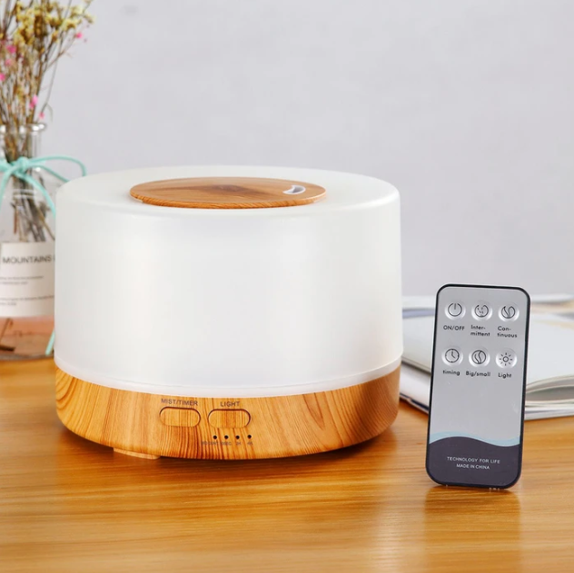 Humidificador Ultrasónico Difusor de Aroma con Tanque de 500ml, Luz LED Configurable y Control Remoto